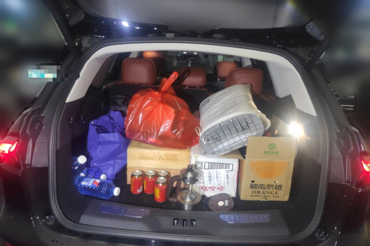 林肯 航海家 2023款 2.0T 四驱尊睿版中控内饰23