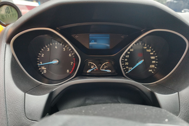 福特 福克斯 2017款 两厢 1.6L 手动舒适型智行版局部细节14