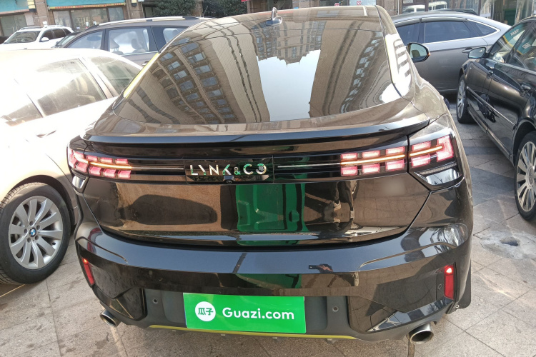 领克05 2022款 2.0TD 两驱耀Halo车身外观6