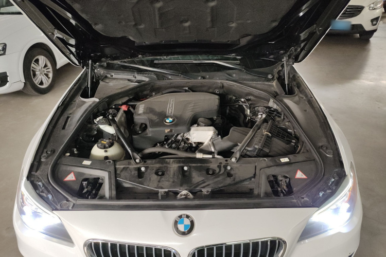 宝马5系 2014款 525Li 领先型局部细节24