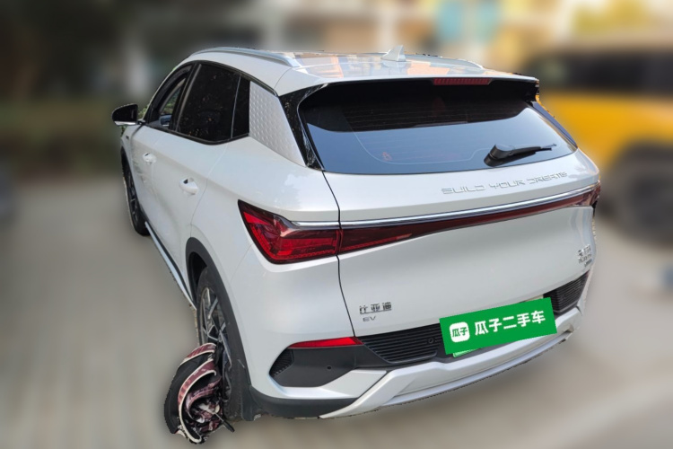 比亚迪 元PLUS 2022款 510KM 旗舰型车身外观5