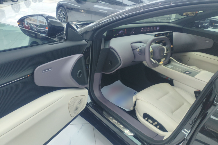 阿维塔12 2024款 700 三激光后驱奢享版中控内饰20