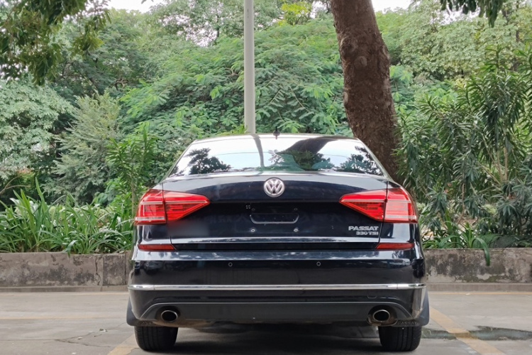 大众 帕萨特 2016款 330TSI DSG尊荣版车身外观6007