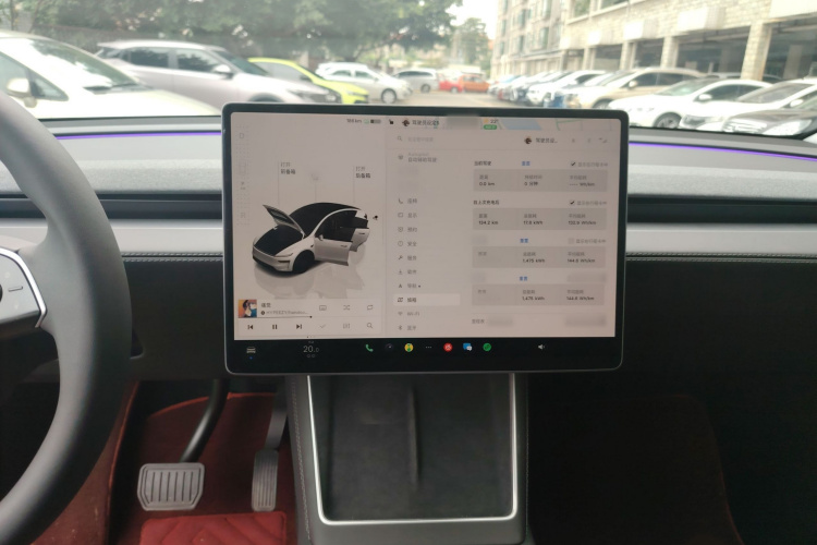 特斯拉 Model Y 2025款 改款 长续航全轮驱动版局部细节16