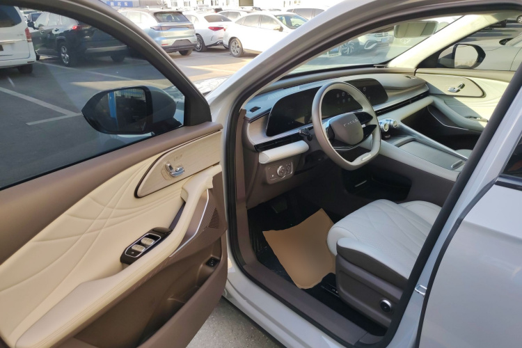 星途 瑶光C-DM 2024款 1.5T 长续航Pro中控内饰7003