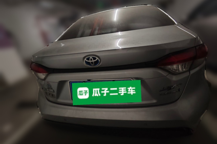 丰田 雷凌 2021款 双擎 1.8H E-CVT运动版车身外观6