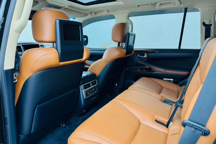 雷克萨斯LX（平行进口）中控内饰7008