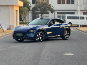 小米汽车 小米YU7 2025款 超长续航高性能四驱Max版