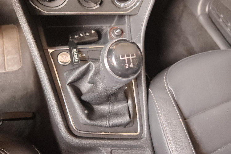 大众 朗逸 2017款 1.6L 手动舒适版局部细节18