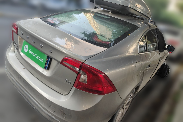 沃尔沃S60 2016款 S60L T4 智远版车身外观7