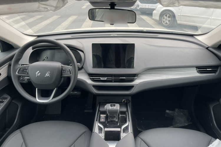 红旗E-QM5 2024款 500km 出行版中控内饰7001