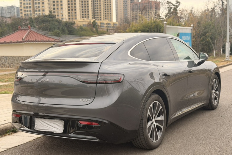 鸿蒙智行 智界R7 2024款 纯电 667km Pro车身外观6001