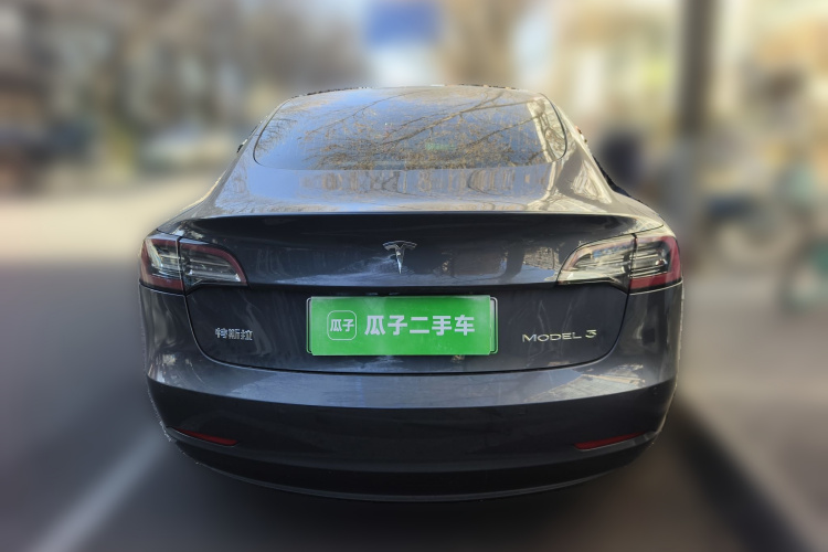 特斯拉 Model 3 2020款 改款 长续航后轮驱动版车身外观6