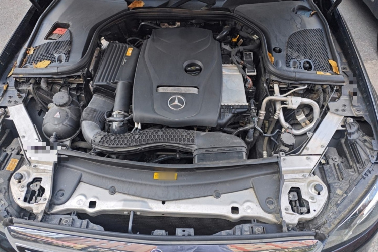 奔驰E级 2017款 E 300 L 豪华型局部细节24