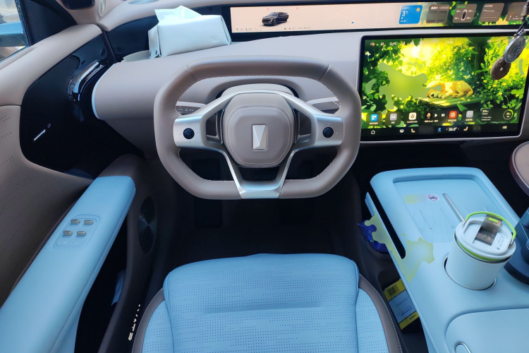 阿维塔07 2024款 Max增程版中控内饰13