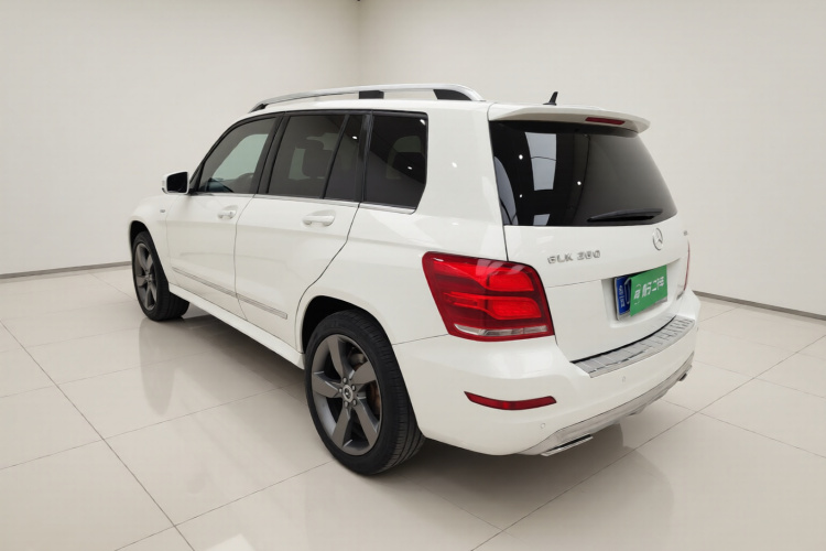 奔驰GLK级 2015款 GLK 260 4MATIC 时尚型 极致版车身外观5