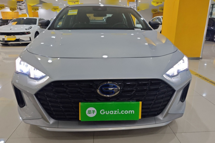 广汽传祺 2023款 影豹H 智能混动版车身外观2