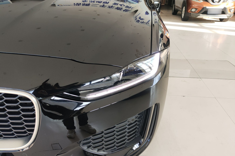 捷豹XEL 2024款 2.0T 250PS R-DYNAMIC S进取运动版局部细节36