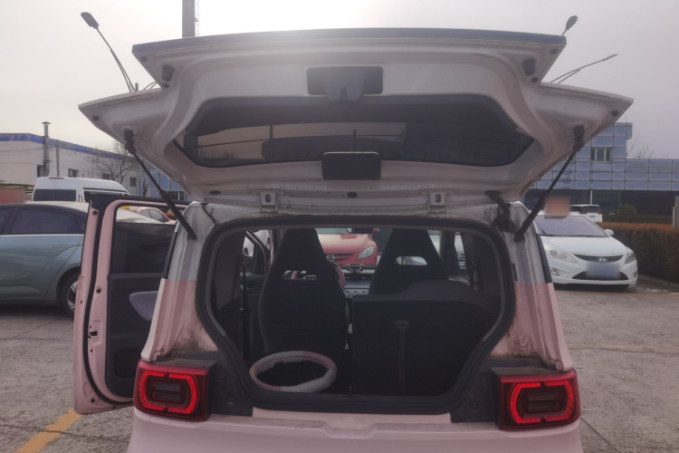 五菱汽车 宏光MINIEV 2021款 马卡龙臻享款 三元锂机舱底盘23