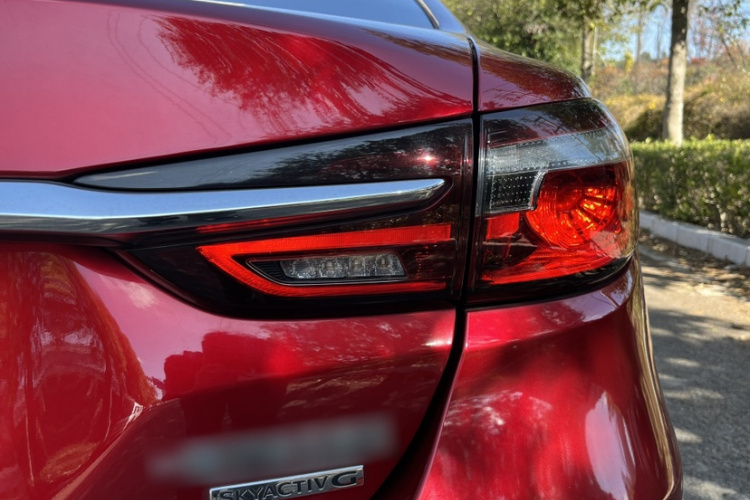 马自达 阿特兹 2020款 2.0L 蓝天豪华版局部细节9004