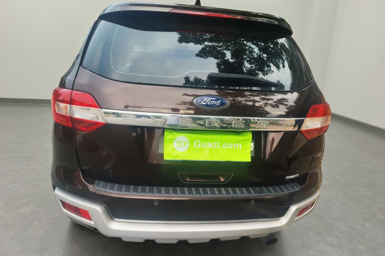 福特 撼路者 2016款 2.0T 汽油自动四驱豪华版车身外观6