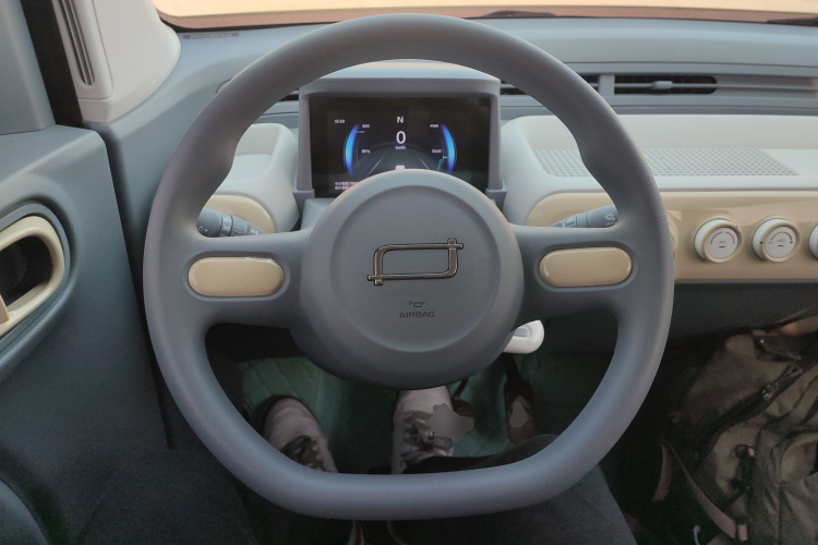 奔腾小马 2025款 222km 灵动马中控内饰13