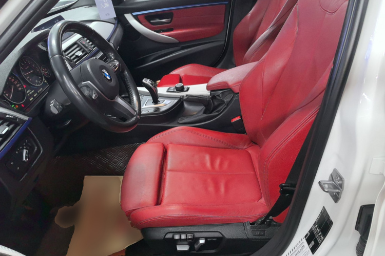 宝马3系 2019款 320i M运动套装中控内饰19