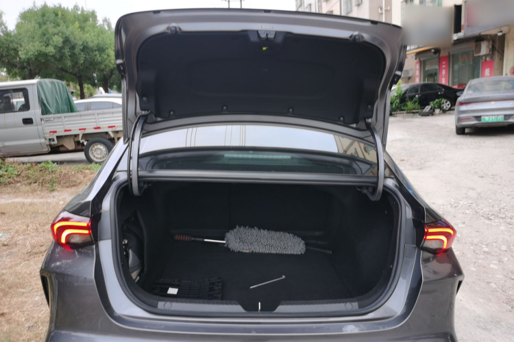 广汽传祺 2023款 影豹H 高能混动版机舱底盘23