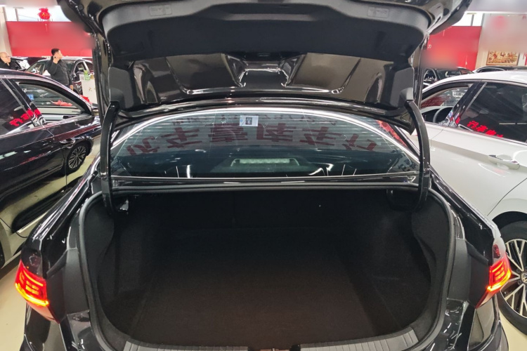 大众 速腾 2019款 280TSI DSG舒适型 国VI机舱底盘23