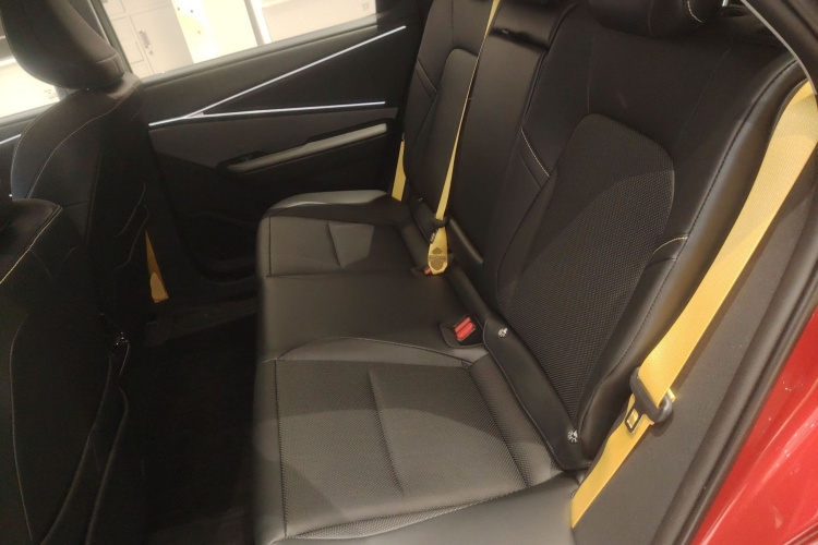 丰田bZ5 2025款 550 PRO智行版中控内饰7004