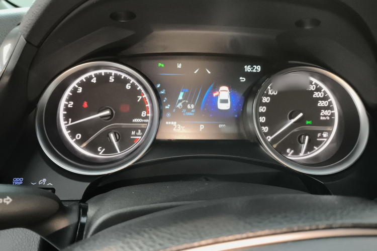 丰田 凯美瑞 2021款 2.0G 豪华版局部细节14