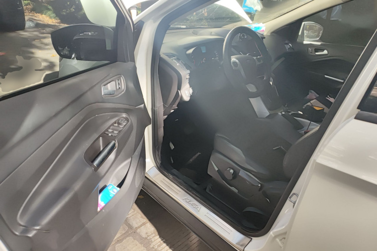 福特 翼虎 2015款 1.5L GTDi 两驱舒适型中控内饰20