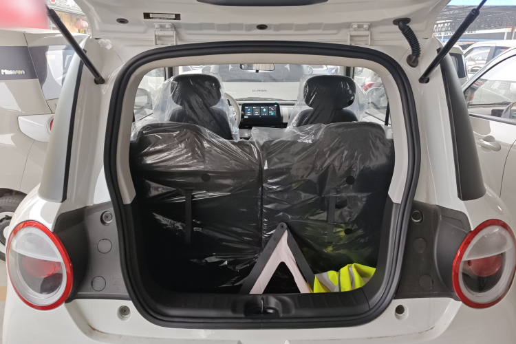 长安启源 长安Lumin 2026款 宝藏版 205km 酷爱米 宁德机舱底盘23