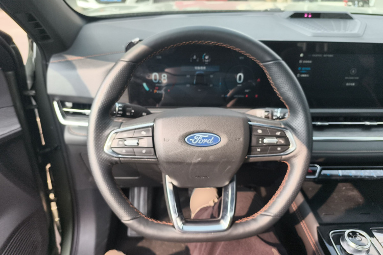 福特 领睿 2025款 EcoBoost 170 尊领型PLUS局部细节13