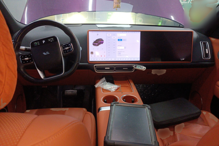 理想汽车 理想L9 2024款 Ultra中控内饰12