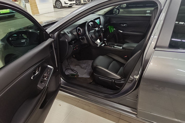 日产 轩逸 2022款 1.6L XL CVT悦享版中控内饰20