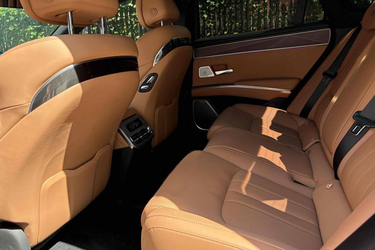 比亚迪 汉L 2025款 DM-p 四驱激光雷达旗舰型中控内饰7002