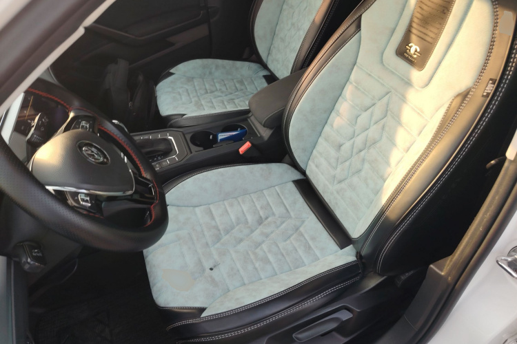 大众 凌渡 2021款 230TSI DSG风尚版中控内饰19