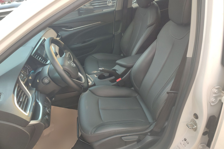 别克 英朗 2021款 改款 典范 1.5L 自动精英型局部细节19