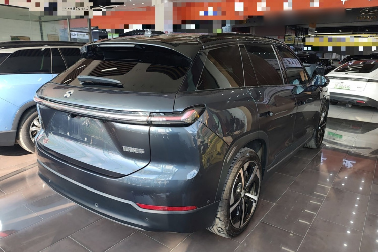 蔚来ES7 2022款 100kWh 首发版车身外观7