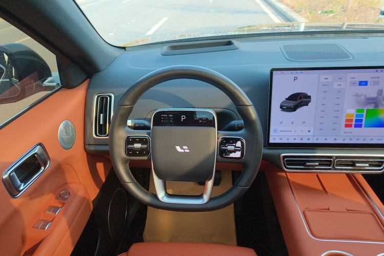 理想汽车 理想L6 2024款 Pro中控内饰13