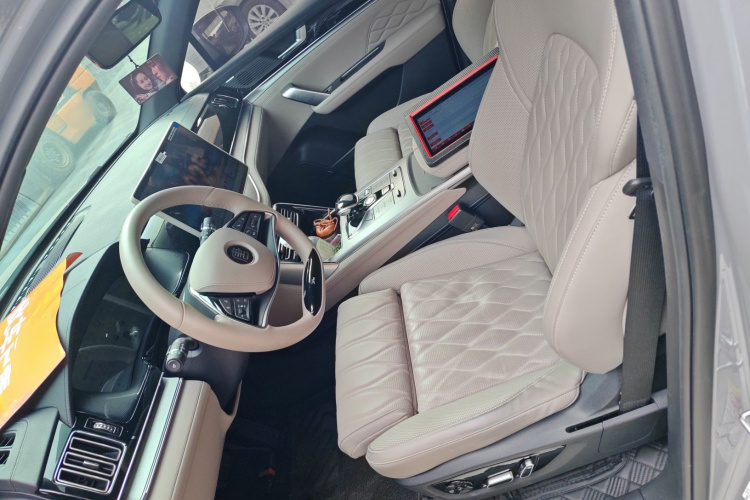 比亚迪 唐新能源 2025款 DM-i 115KM 旗舰型中控内饰19