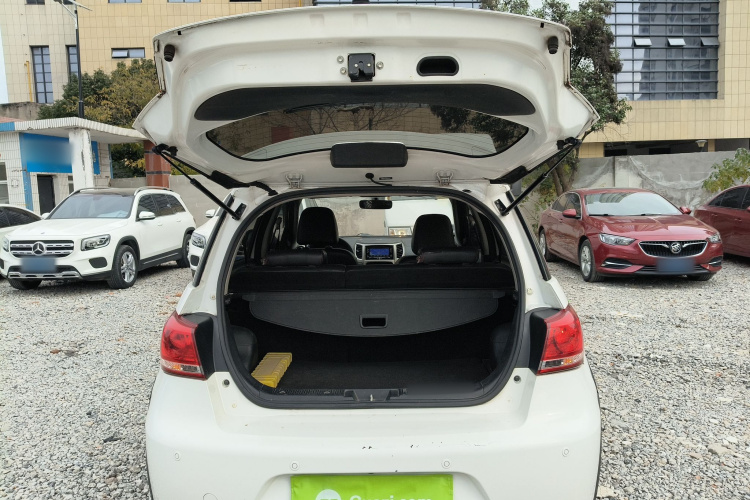 长城M4 2012款 1.5L 手动豪华型局部细节23