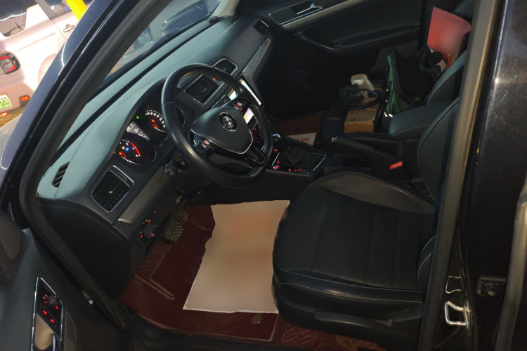 大众 朗逸 2017款 1.6L 自动舒适版中控内饰19