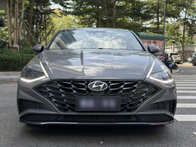 现代 索纳塔 2020款 270TGDi DCT GLS精英版