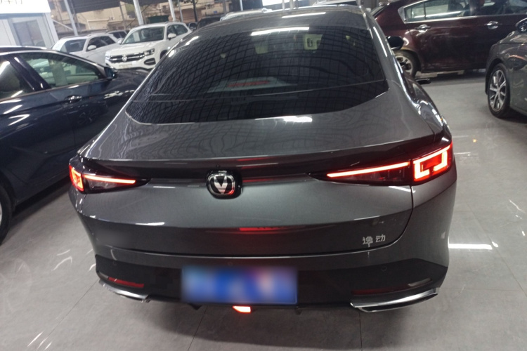 长安 逸动 2024款 1.5T GDI自动 旗舰型车身外观6