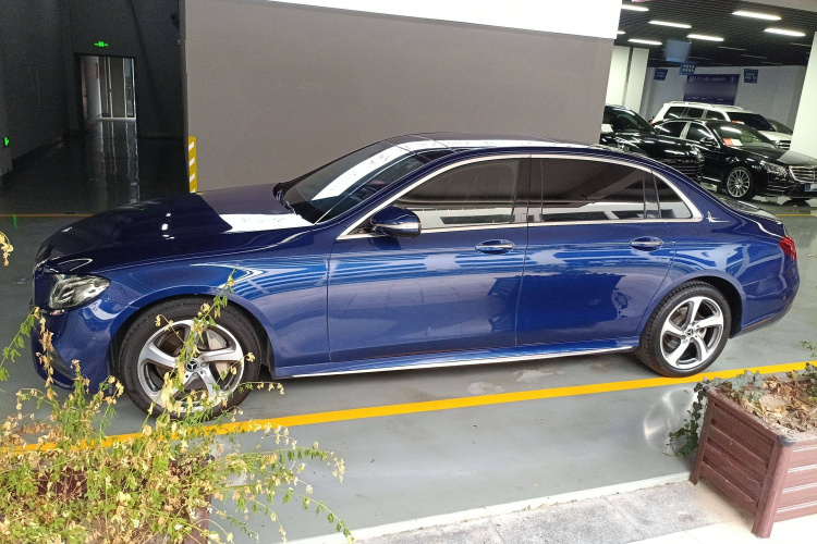 奔驰E级 2018款 E 300 L 运动时尚型车身外观6003