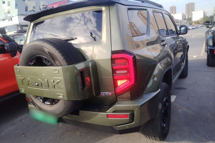 坦克400新能源 2023款 Hi4-T 超能版车身外观7