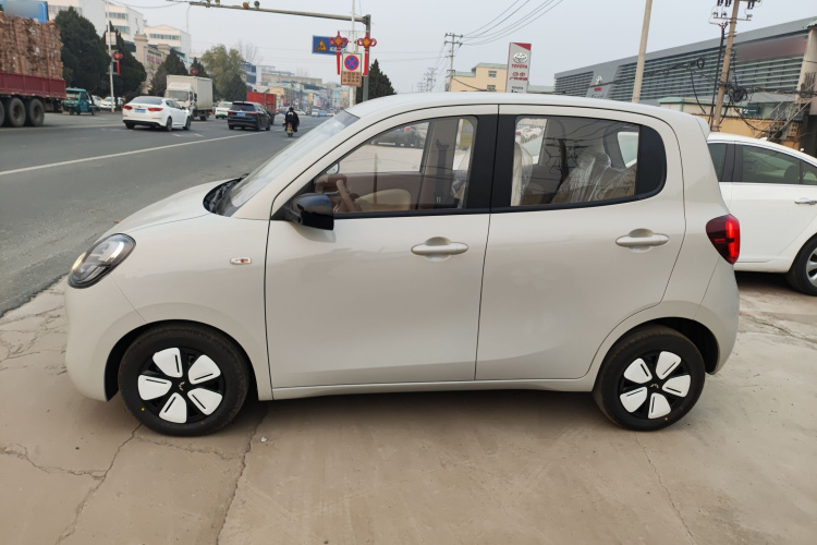 五菱汽车 宏光MINIEV 2025款 四门版 进阶款车身外观4