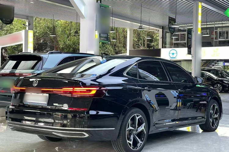 大众 帕萨特 2024款 330TSI 星空精英版车身外观6007